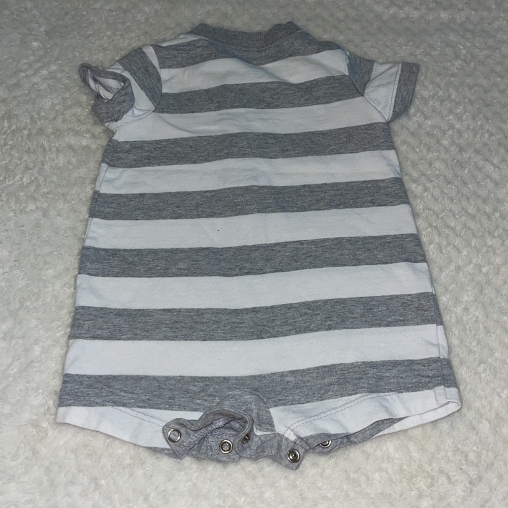 Carters One Piece 6M - Picture 2 of 2